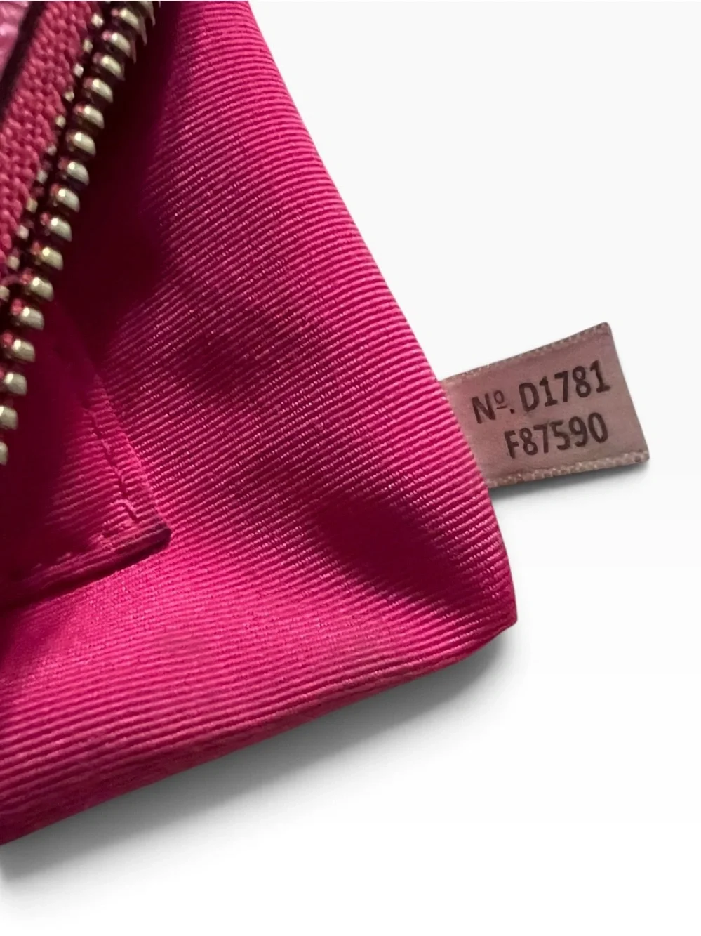 Coach Double Corner Zip Pink Pebbled Leather Wristlet